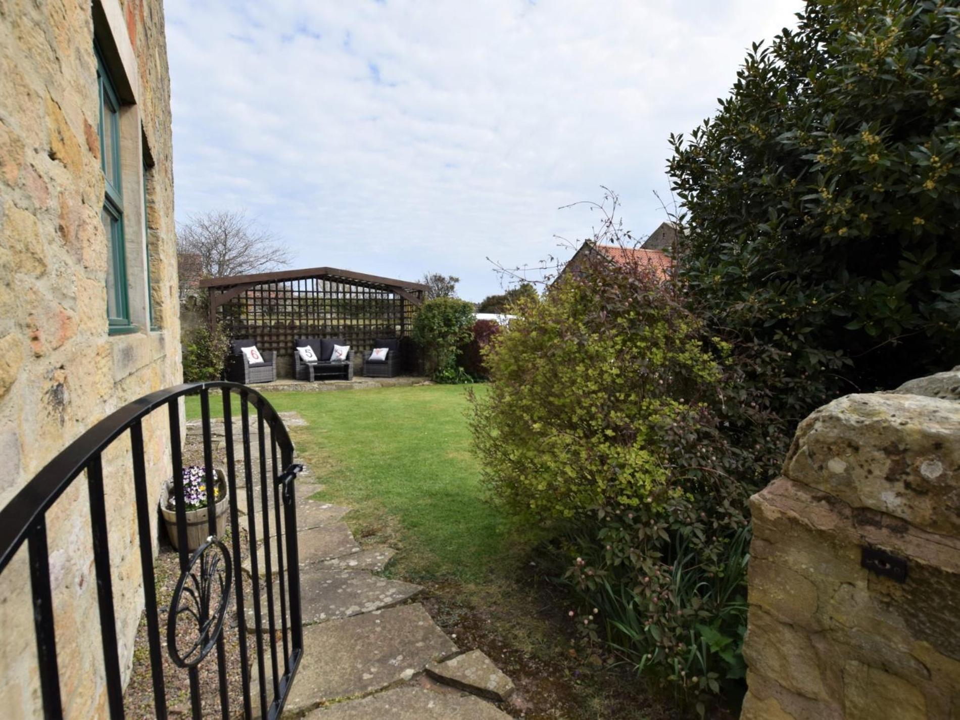 3 Bed In Bamburgh 87918 Villa Exterior photo