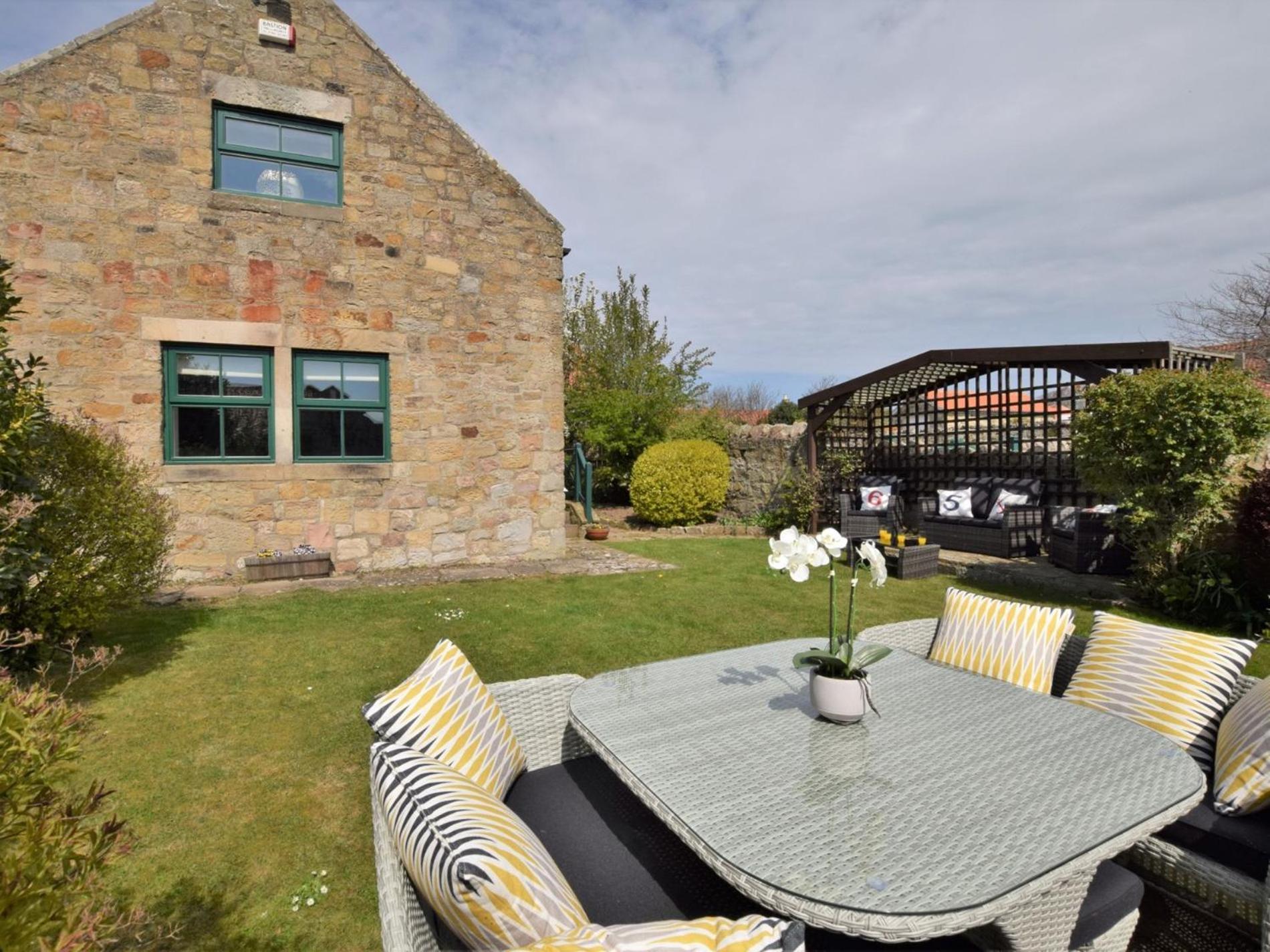 3 Bed In Bamburgh 87918 Villa Exterior photo